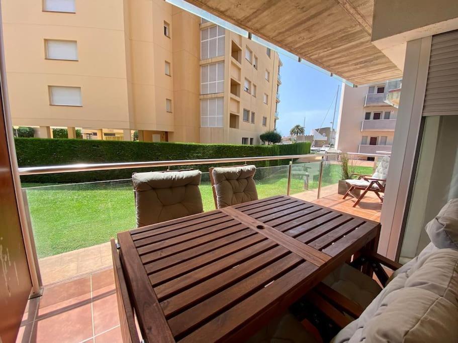 Piso De 2 Habitaciones, 3 Piscinas Y Cerca Del Mar Росес Екстер'єр фото