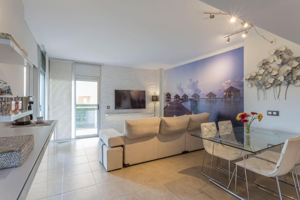 Piso De 2 Habitaciones, 3 Piscinas Y Cerca Del Mar Росес Екстер'єр фото