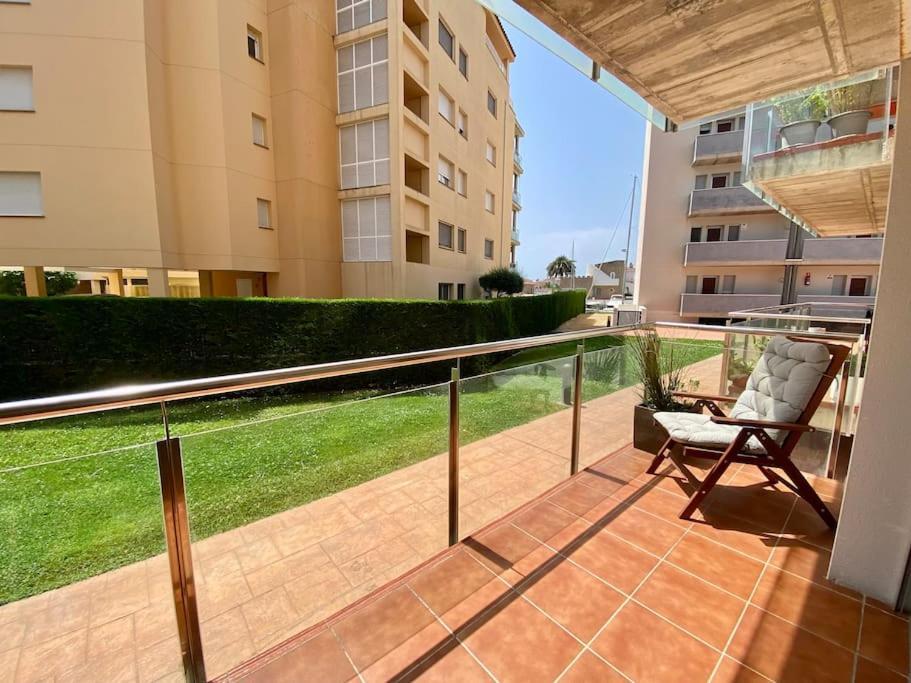 Piso De 2 Habitaciones, 3 Piscinas Y Cerca Del Mar Росес Екстер'єр фото